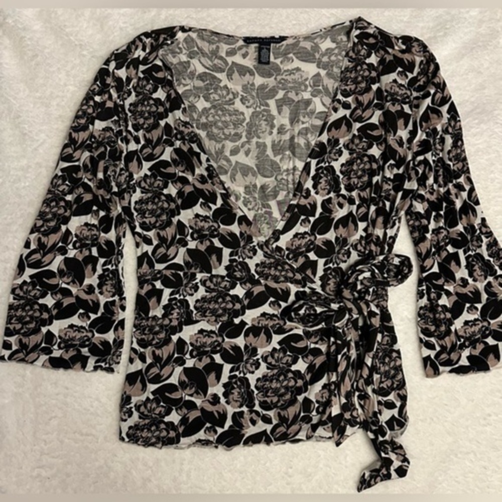 Banana Republic size large floral side tie quarter sleeve top